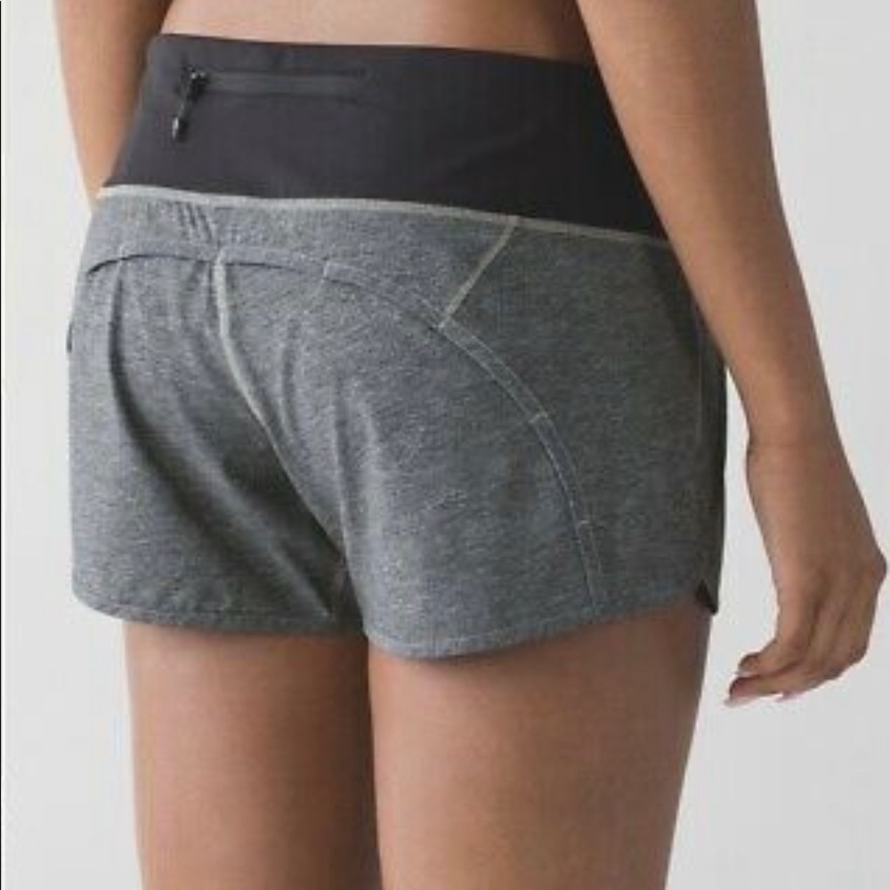 LULULEMON GRAY RUN TIMES SHORTS 4 WAY STRETCH